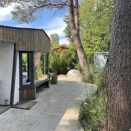 Forest Cabin With Heated Pool In The Veluwe *